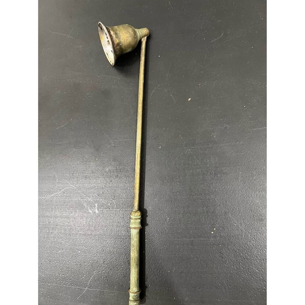 🕯️✨ Vintage Brass Candle Snuffer – Long Handle ✨🕯️